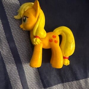 Hasbro My Little Pony G4 Applejack mini figure 2”